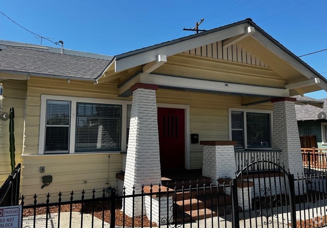 Building Photo - 521 Olive Ave Rental