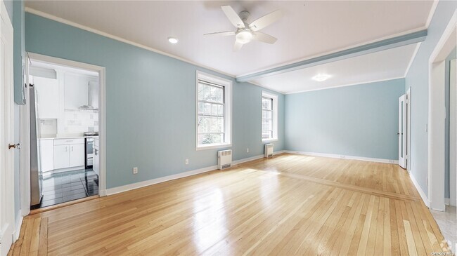 Building Photo - 37-28 85th St Rental