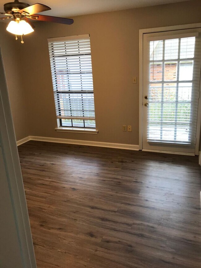 Photo - 4376 Stumberg Ln