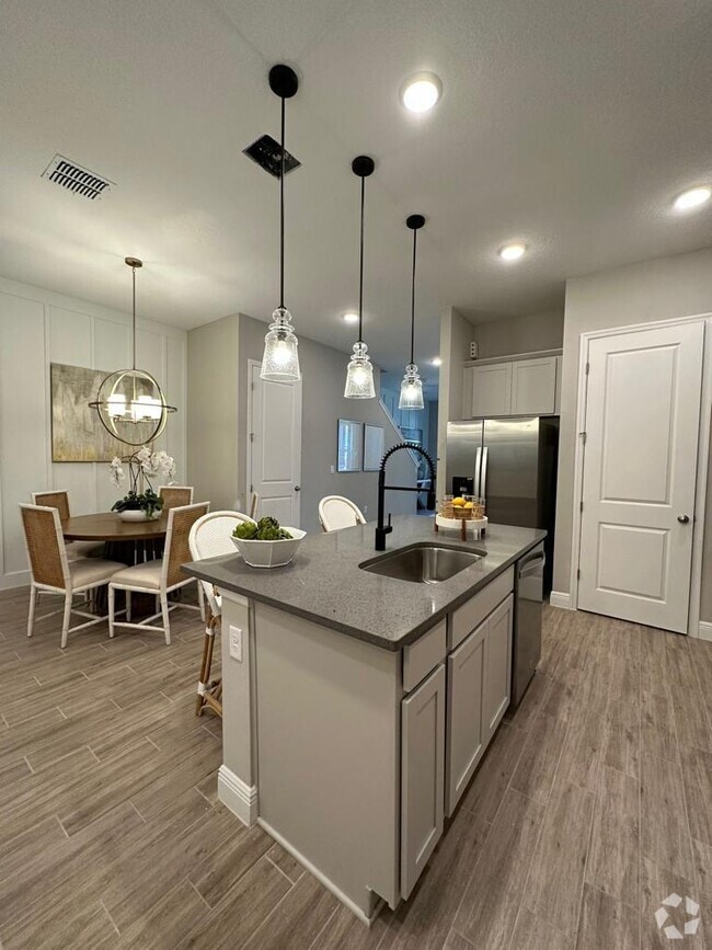 Building Photo - 6493 Cyrils Dr Rental