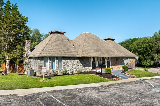 Leasing Office