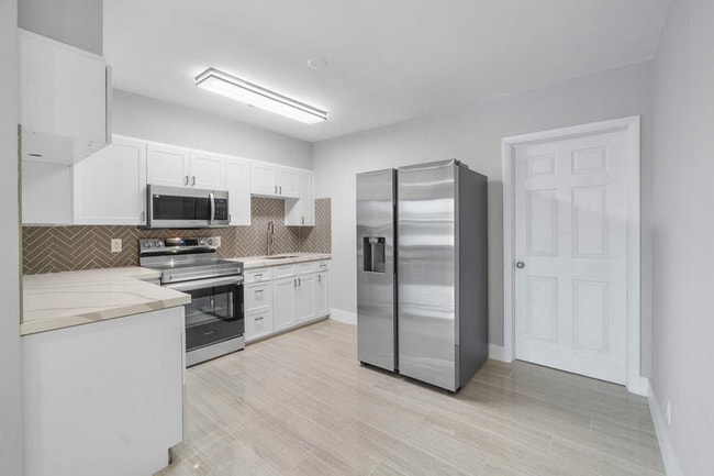 Photo - 3048 N Dixie Hwy