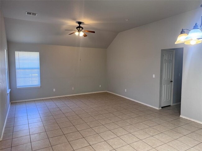 Photo - 2525 W Oklahoma Ave