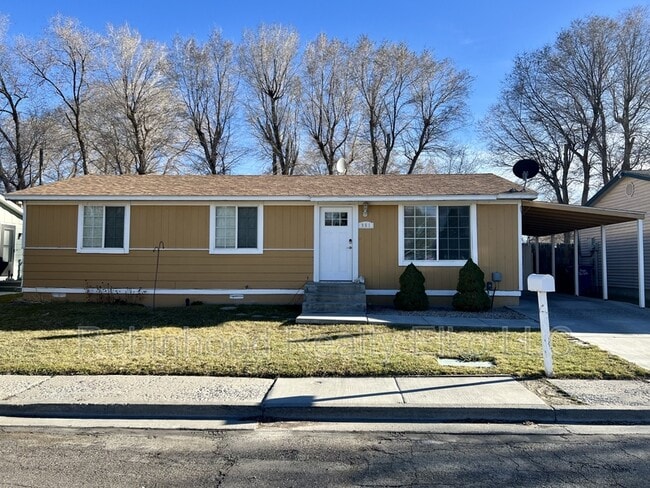 Building Photo - 951 Sunrise Dr