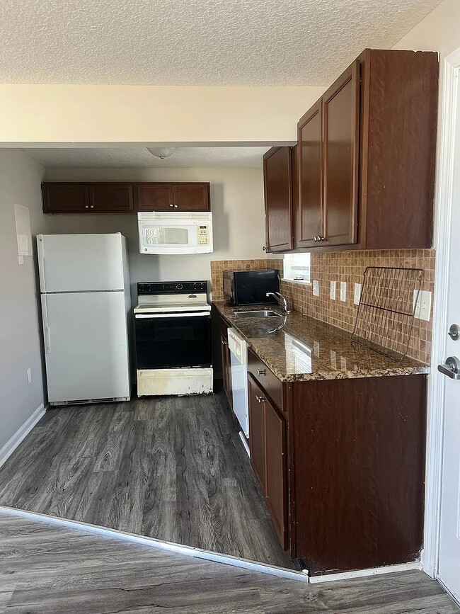 Photo - 706 Mitchell Dr