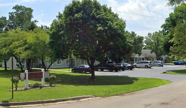 Building Photo - 140 Town Pl Ct Rental