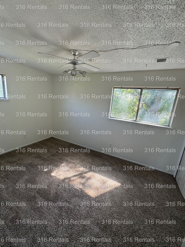 Photo - $850- 2 bed 1 bath - Townhomes