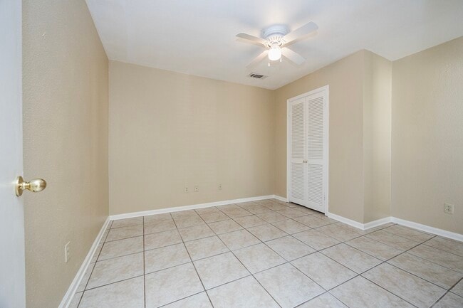 Photo - 7315 Foxside Ln