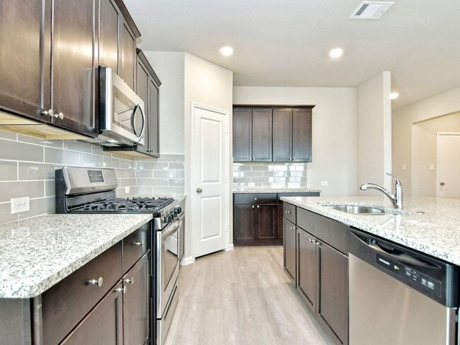 Photo - Large 3036 SF Home - 5 Bed/3 Bath + Media Room + Game Room! - Hidden Trails, Bulverde