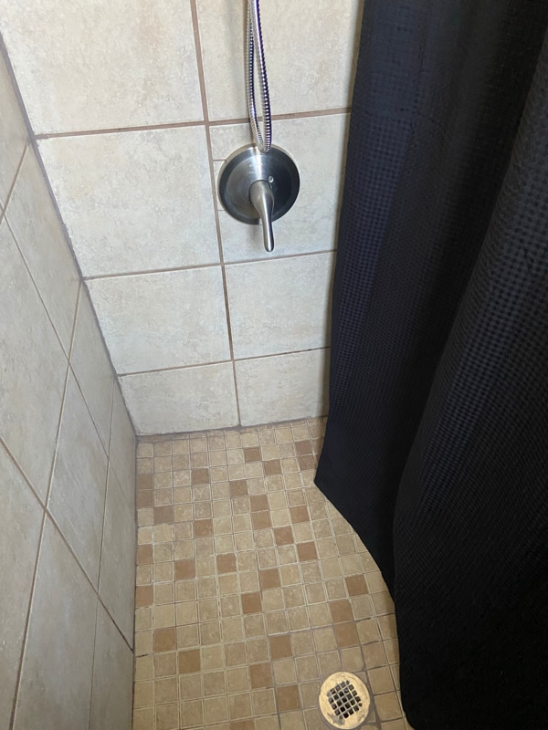 Photo - 717 Baker St