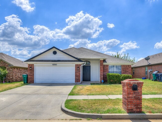 Photo - Newly remodeled home in Yukon!