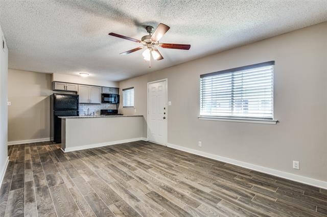 Photo - 2211 W Hickory St Apartment Unit B3R