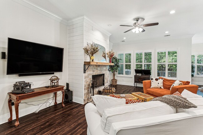 Photo - FULLY FURN LEASE/MOST UTILITIES, LAWNCARE & POOL MAINT INCLUDED! ACRE LOT W/ WORKSHOP!