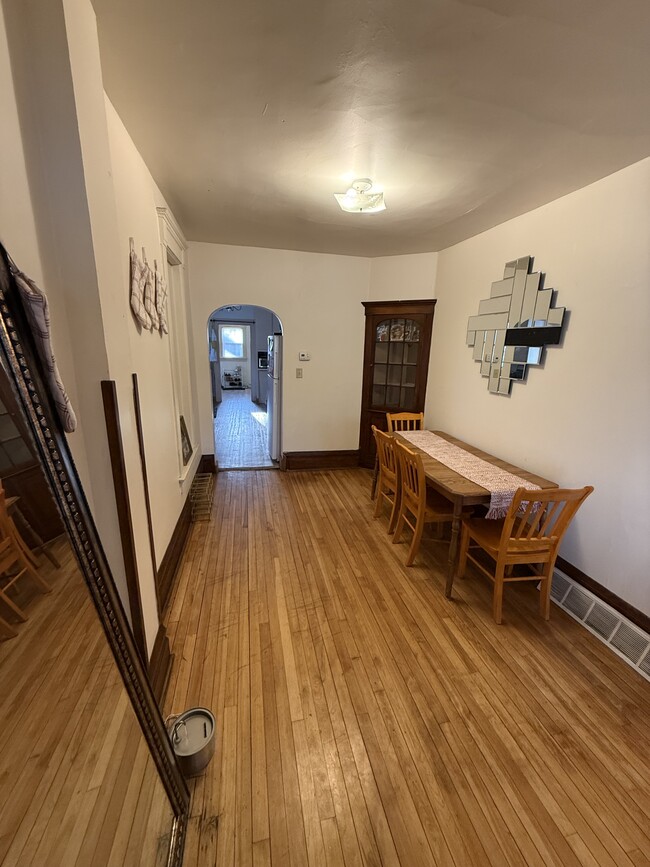 Photo - 1026 Oxford Ave