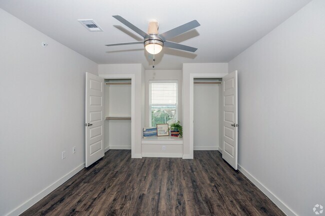 Photo - 10010 N Capital of Texas Hwy Unidad 067