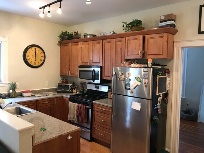 Photo - 371 Broadway Unit #3