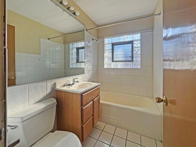 Photo - 7740 Harvard St