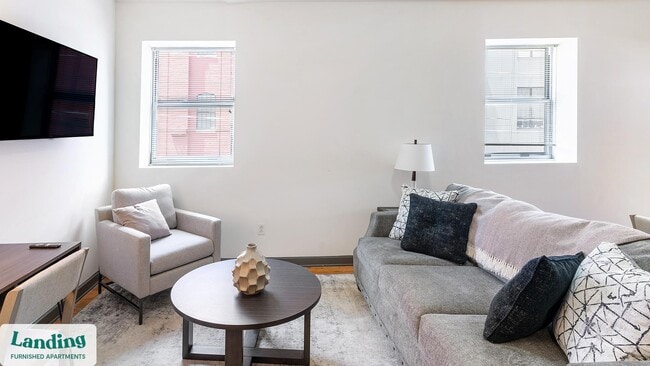 Photo - 700 Everett St Unidad 1206.1404939