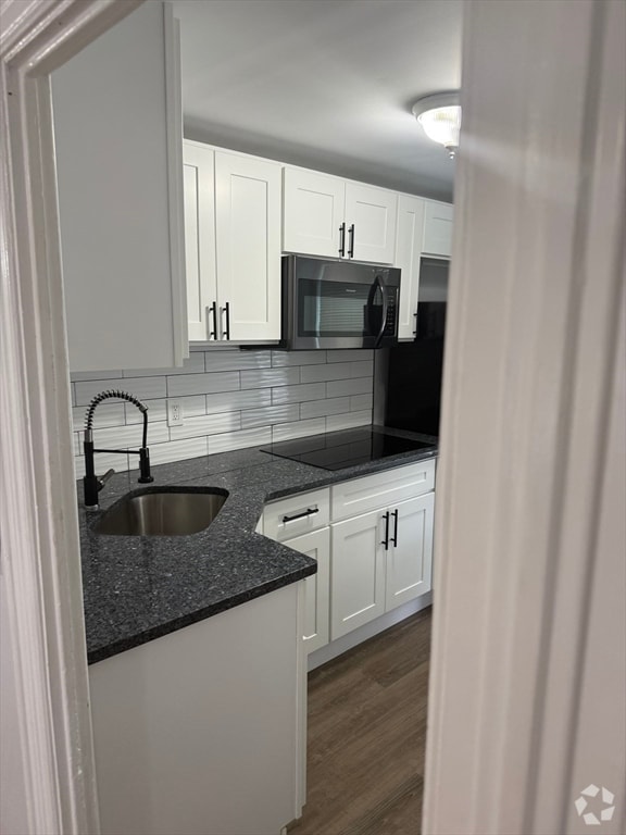 Building Photo - 22 Fruit St Unit 2b Rental