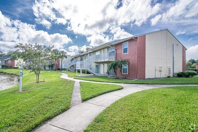 Building Photo - Lake Front - 2nd Floor Corner Unit 208 Rental