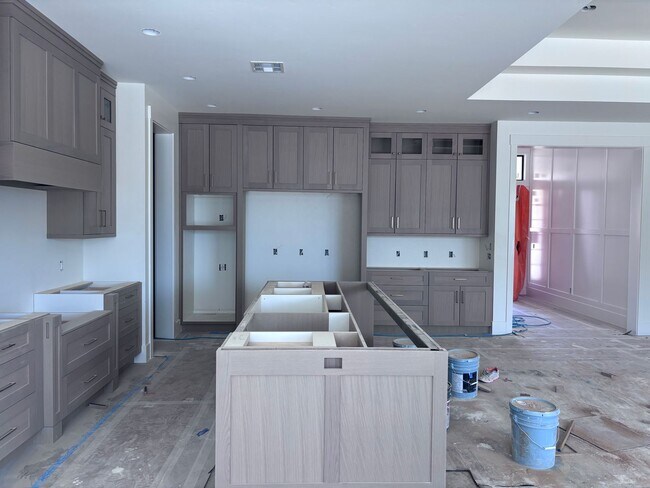 Photo - Beautiful custom single story in Moorland Park with pool