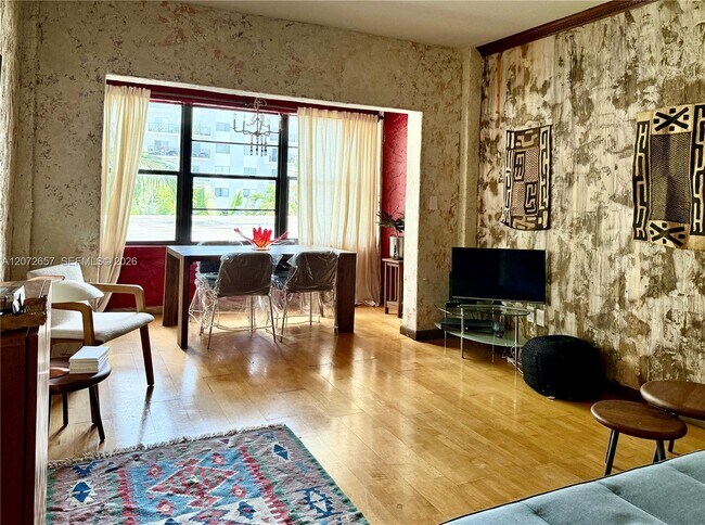 Photo - 934 Michigan Ave Unit 304