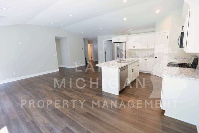 Photo - 18677 174th Ave