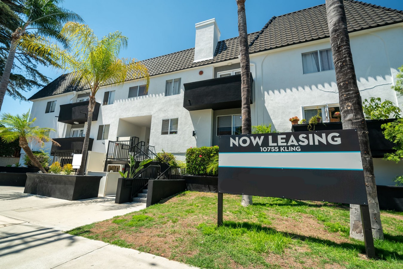 Photo - 10755 Kling Street Apartments
