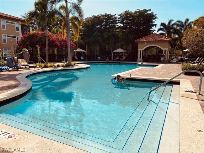 Building Photo - 8861 Colonnades Ct W Unit 232