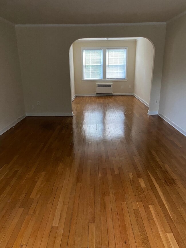 Photo - 290 Millburn Ave