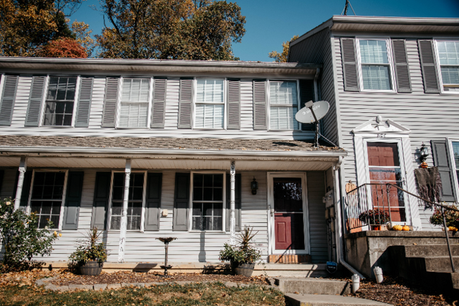 Photo - 804 Rockwood Dr Townhome