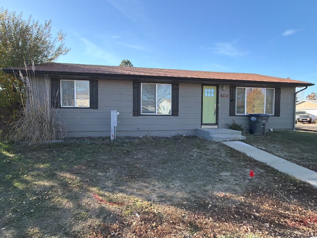 Photo - 8401 Peakview Dr