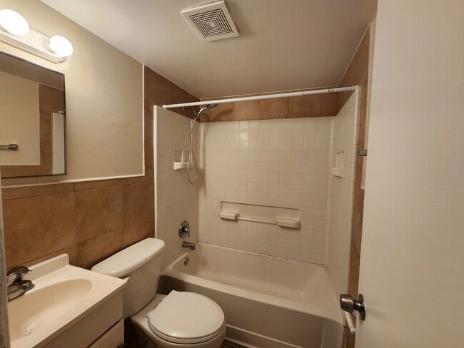 Photo - 1761 Fowler St Unit 1761 Fowler St  9