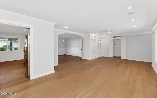 Photo - 4621 N 43rd St