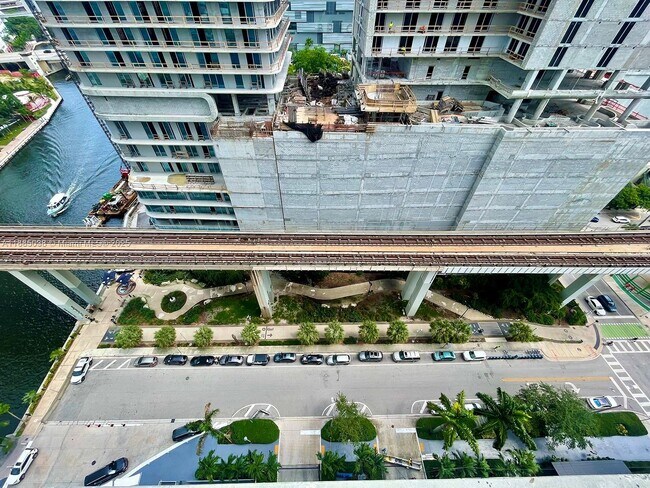 Photo - 690 SW 1st Ct Unit 2112