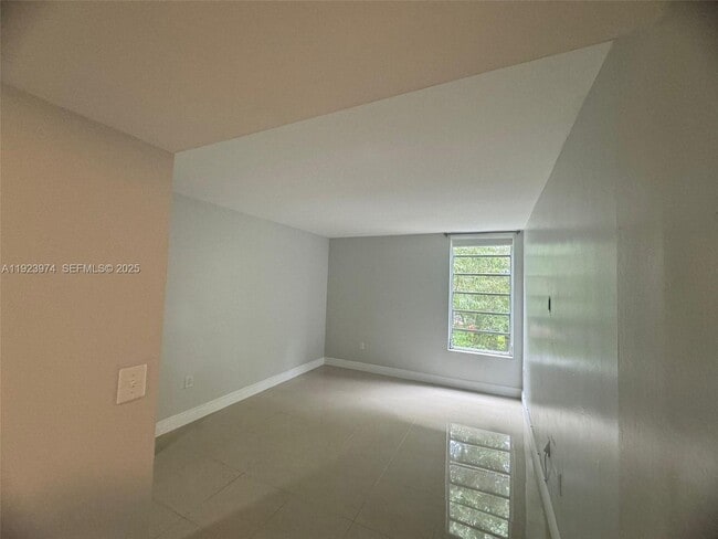 Photo - 8810 Fontainebleau Blvd Unit 217