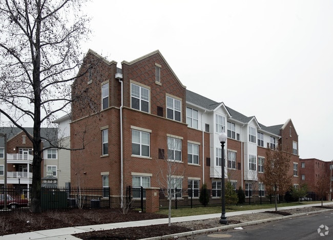 Photo - Senior Living at Cambridge Heights Apartments