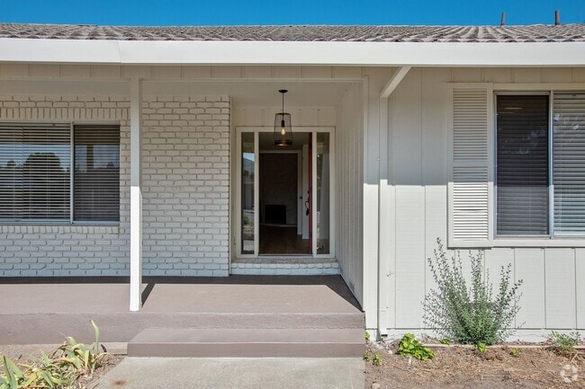 Building Photo - 19469 Victoria Ct Rental