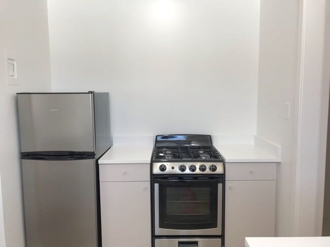 Photo - Make this your home! Fully remodeled 1 bedroom, 1 bath! Great Los Alamos Location. Upstairs Unit ... Unit 587 Kiva  7