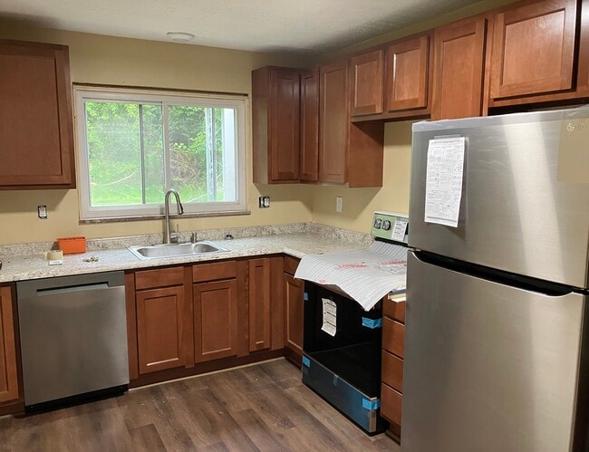 Building Photo - 108 Church St Unit 112