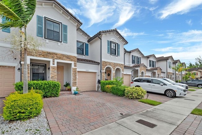 Building Photo - 15073 SW 119th Ln Rental