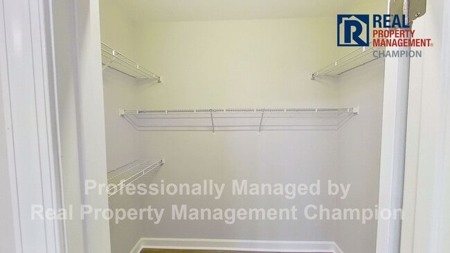 Photo - Fabulous End Unit Townhome with Three Master Bedrooms