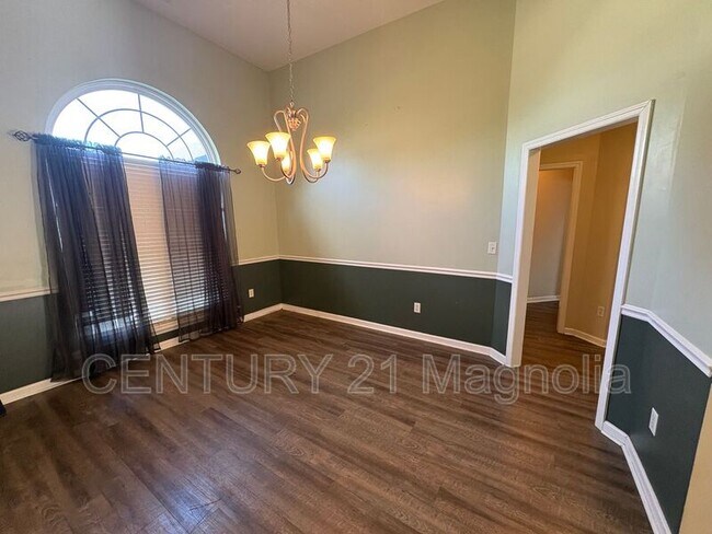 Photo - 338 Old Walnut Branch