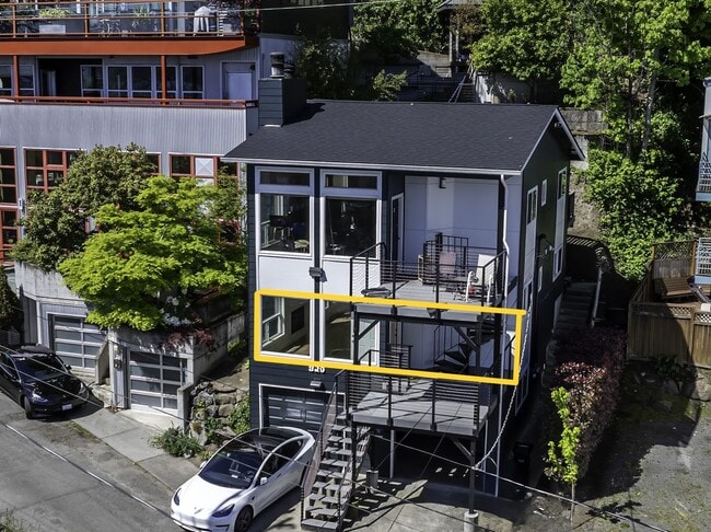 Building Photo - 329 Lakeside Ave S Unit Leschi1