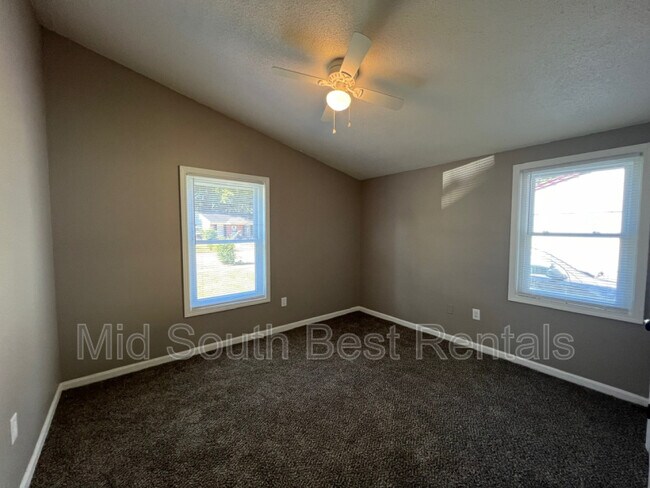 Photo - 3904 Ajanders Dr