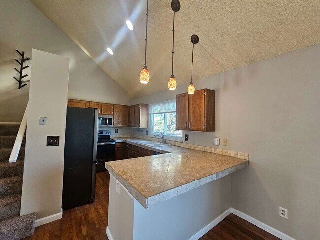 Photo - 150 N Carlton St