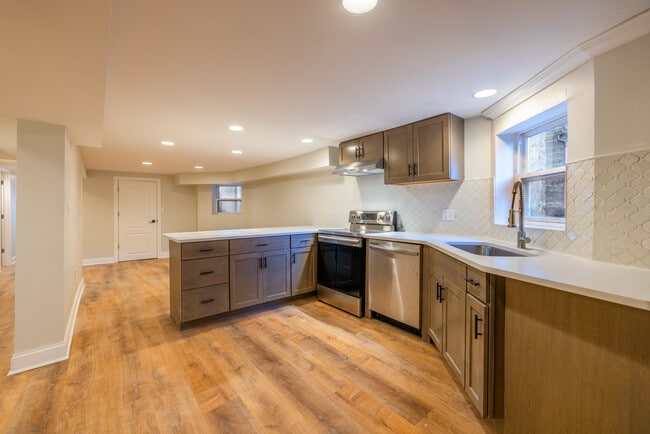 Building Photo - 2235 N Springfield Ave Unit G Rental