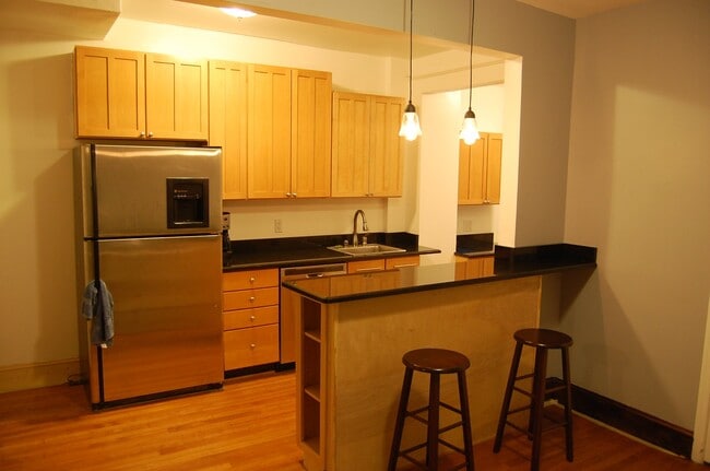 Building Photo - 1209 Trinidad Ave NE