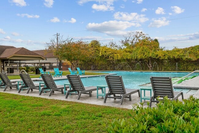 Photo - 1701 Upland Dr Unit 114