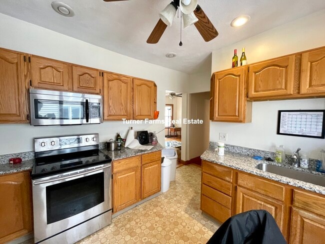 Photo - 290 Boston Ave Unit 2